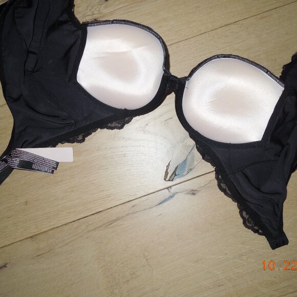 Velvet Black Victoria Secret Bra top - Picture 3 of 6